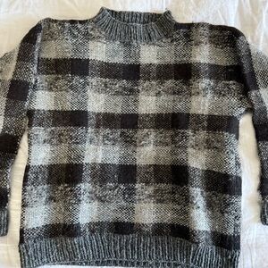 Plaid Crew Neck Sweater - Black and Gray